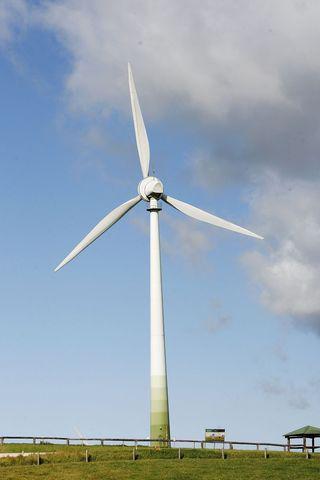 /wp-content/uploads/2012/08/wind-turbine-atherton-tablelands.jpg