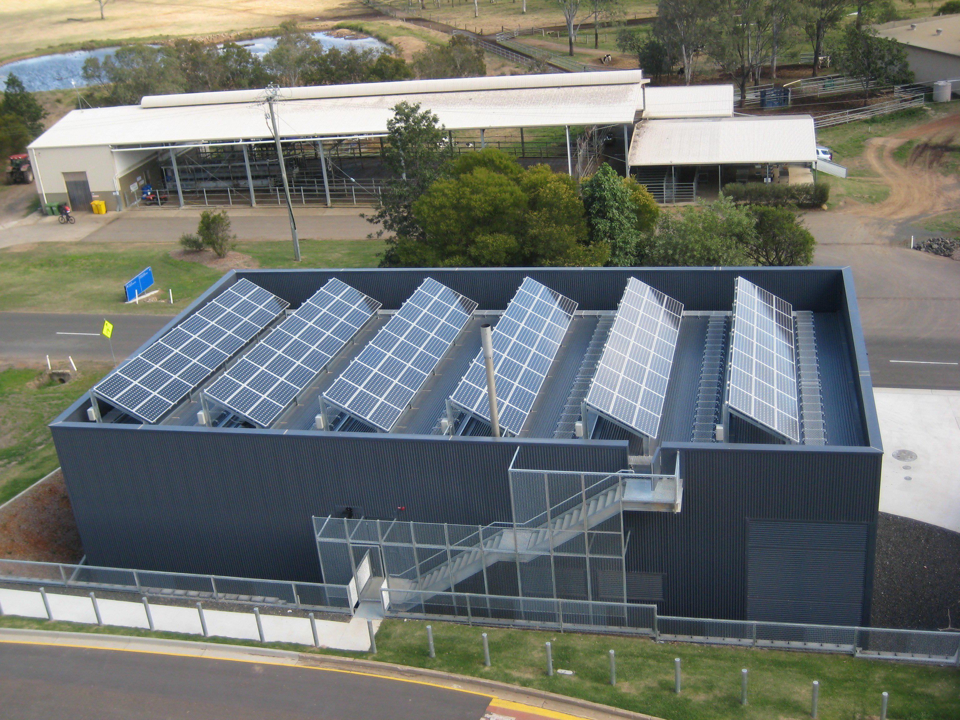 /wp-content/uploads/2013/11/gatton-university-commercial-solar.jpg