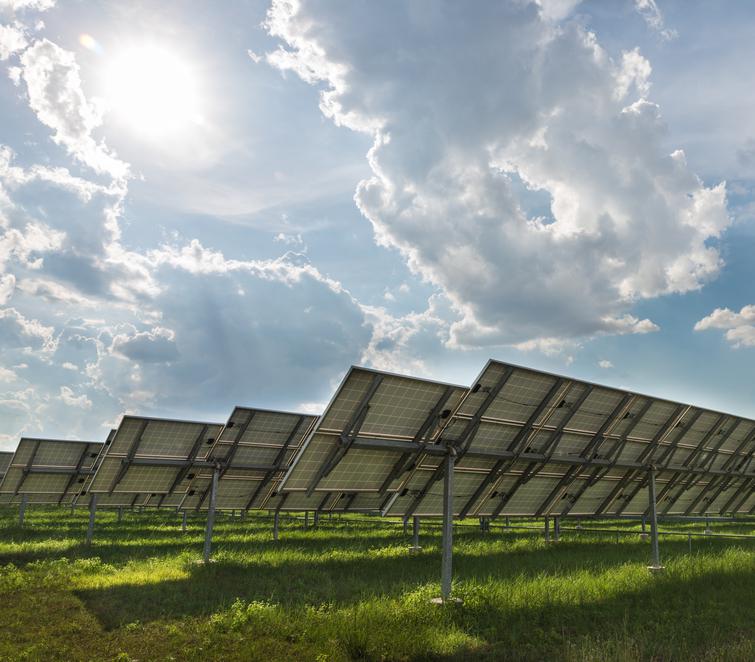 /wp-content/uploads/2015/06/Nyngan-solar-plant.na_.jpg